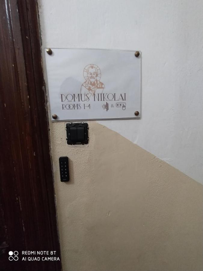 Domus Nikolai Bari Exterior foto